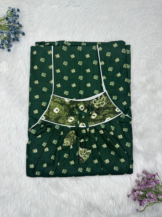 Medium Jungle Green Printed Front and Back Pleated Pure Cotton Nighty Free Size Short Sleeve (Suits for bra size 34″- 40″ | 54-56 inch length)