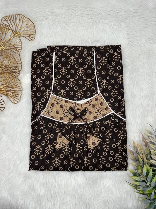 Onyx Printed Front and Lion Pleated Pure Cotton Nighty Free Size Short Sleeve (Suits for bra size 34″- 40″ | 54-56 inch length)